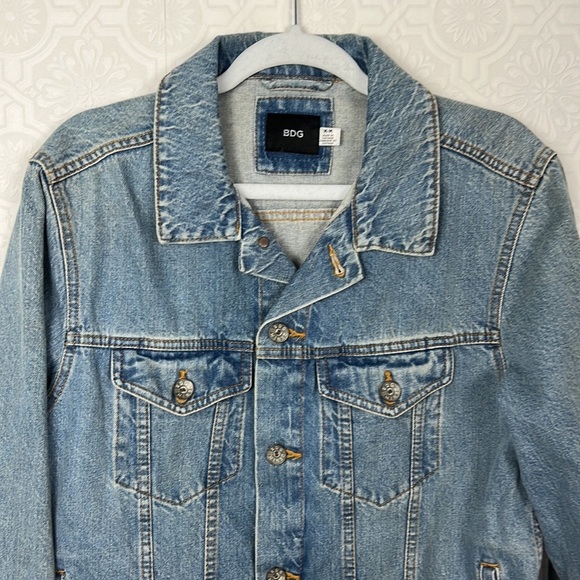 Urban Outfitters BDG Denim Jacket Jean Light Medium Blue Classic 90s - Picture 2 of 7